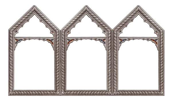 三块银制的哥特式框架 Triptych 用于在白色背景上隔离的绘画 镜子或照片 具有剪切路径的设计元素 — 图库照片