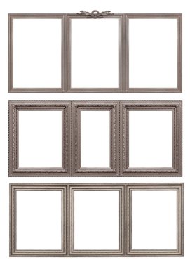 Beyaz arkaplanda izole edilmiş resimler, aynalar veya fotoğraflar için üçlü gümüş çerçeveler (triptych) kümesi