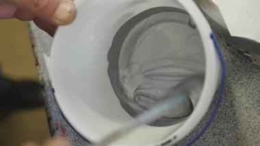 boya araba dükkânı laboratuvar araba boyama için hazırlanması