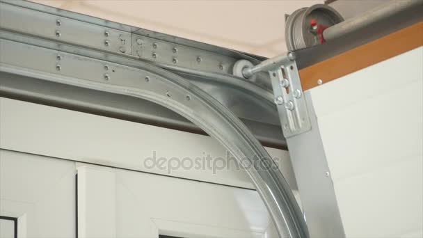 Close up on mechanical garage door opener mechanism — Stock Video