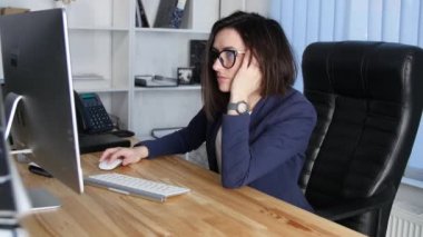 muhasebeci mali belgeleri ile gömülmek