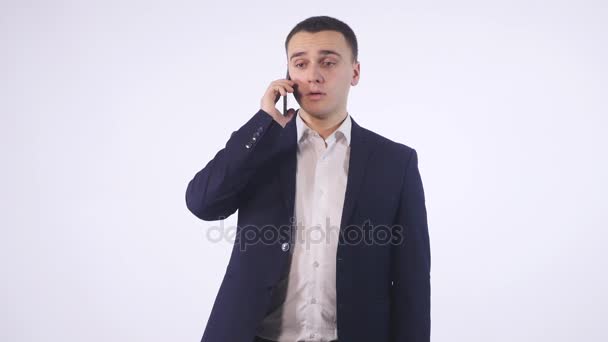 Business man screaming on cell mobile phone — Stock Video
