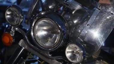 Far lambası motosiklet. Mercek parlaması