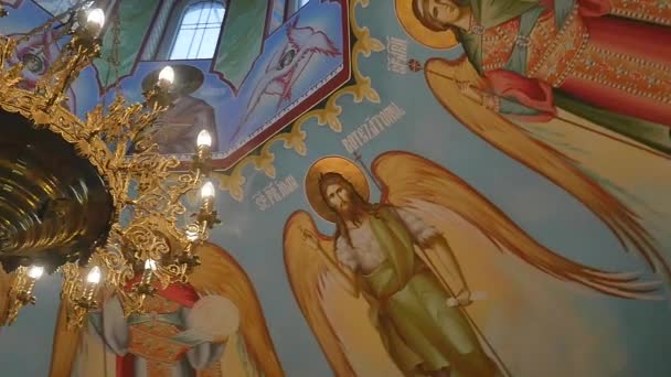 Innenraum der Kirche, Ukraine — Stockvideo