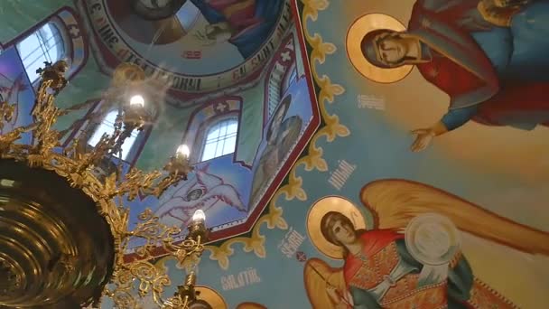 Innenraum der Kirche, Ukraine — Stockvideo