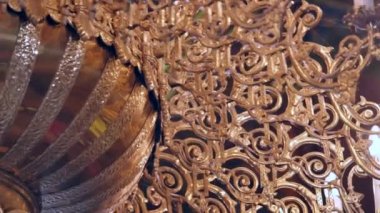 büyük bronz avize katedral Hıristiyan Kilisesi