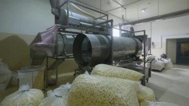 aperatifler ve çerezler üretim Fabrikası'nda