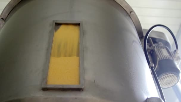 Équipement de fraisage de farine à l'usine — Video