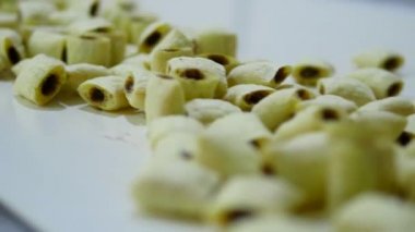 aperatifler ve çerezler üretim Fabrikası'nda