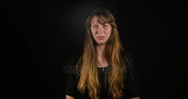 bruneta kouření videa