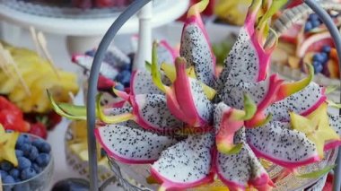 birçok farklı meyve bir düğün