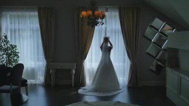 damat kız perdeleri odaya açılır pencere siluet tarafından