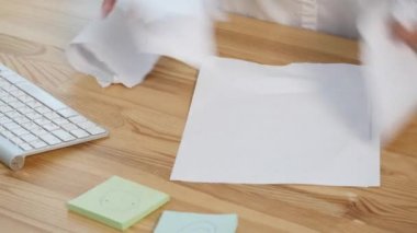 Belge, sözleşme veya sözleşme Büro'kadar yırtılma işkadını