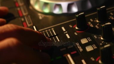 DJ şarkıları ekipman eller closeup karışımları