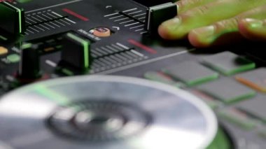 Düzenleyiciler ses ayarları Denetim Masası siyah profesyonel dj mikserler, yakınlaştırılmış görünümü değiştirme