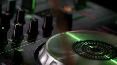 Düzenleyiciler ses ayarları Denetim Masası siyah profesyonel dj mikserler, yakınlaştırılmış görünümü değiştirme