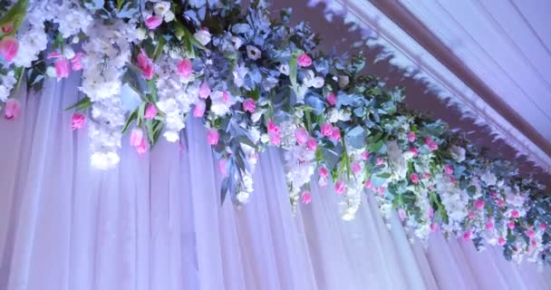 Fondo de boda con decoración de flores — Vídeos de Stock