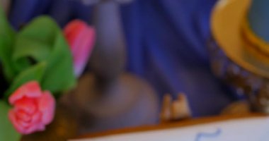 Düğün masa dekorasyonu ile çiçek, çiçek dekorasyon düğün tablo, düğün çiçekçi. yakın çekim