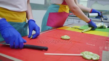 Karamel şekerler, lolipop yapma imalatı