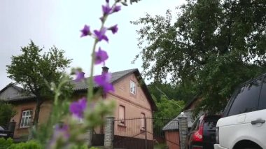 Özel ev dış, Yelkeni yukarı