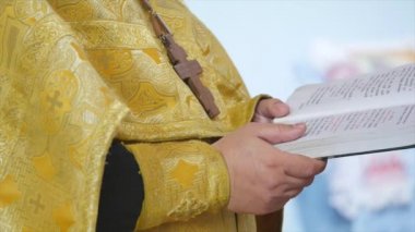 Papaz Kilisesi İncil okuma