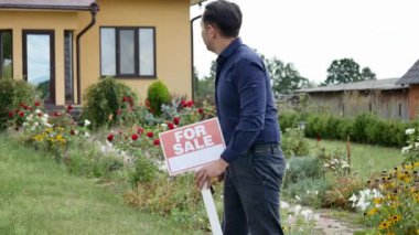 erkek çekiç işareti için Satılık ev