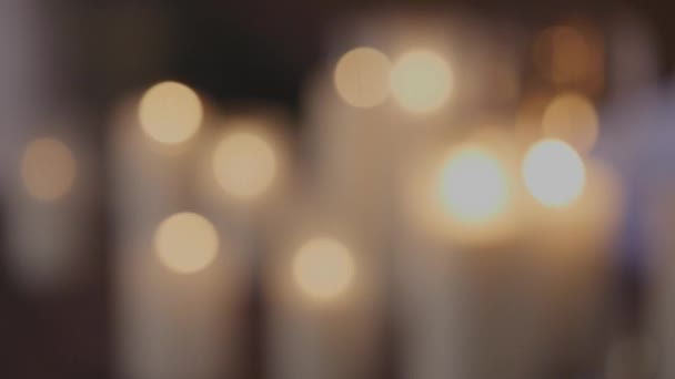 Elegante mesa a la luz de las velas en recepción — Vídeos de Stock