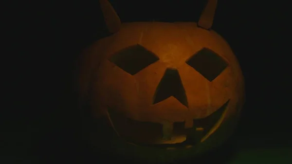 Halloween pumpkin with scary face — Stock Photo, Image