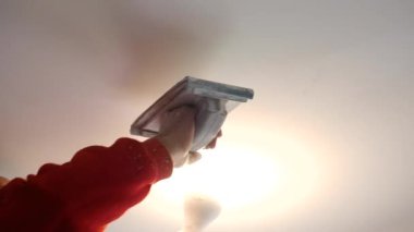 İşçiler beton tavan biler. onarım kavramı