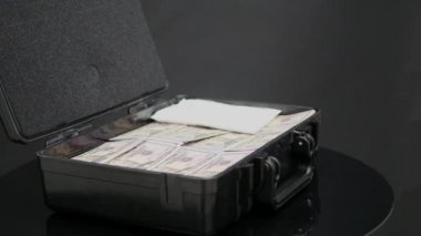 Bir milyon dolar dolu döndürme kadar kapatın