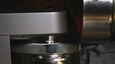 Hamur karma olarak birleştirin karıştırıcı başlar