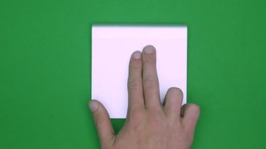 El hareketleri, bilgisayar dokunmatik ekran, tablet, trackpad kullanır gösterilen kümesi. 4k yeşil ekran ile. modern teknoloji