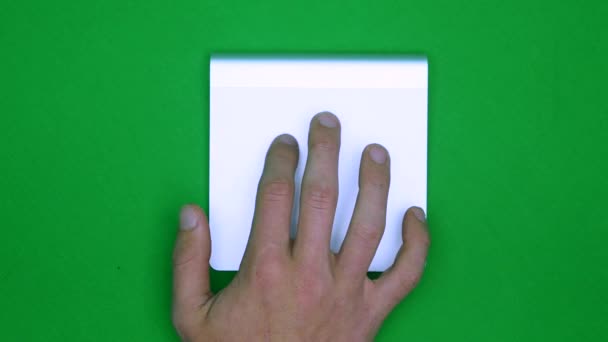 Handgesten, die die Verwendung von Computer-Touchscreen, Tablet, Trackpad zeigen. 4k mit grünem Bildschirm. Moderne Technik — Stockvideo