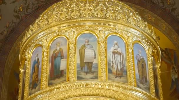 Interiérové dekorace. Freska z církevní Rady, Interiér katedrály — Stock video