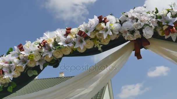 Fiori per cerimonia nuziale, matrimonio arco sfondo — Video Stock