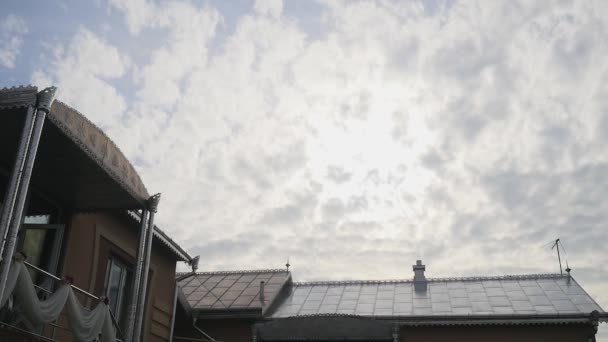 House on blue sky background — Stock Video