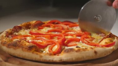 ahşap oyun tahtası kesme pizza