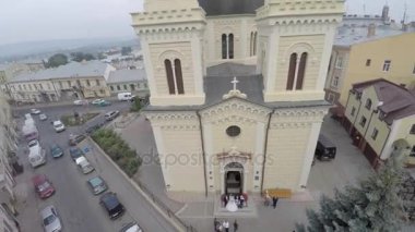 Kilise St. Paraskeva Chernivtsi içinde