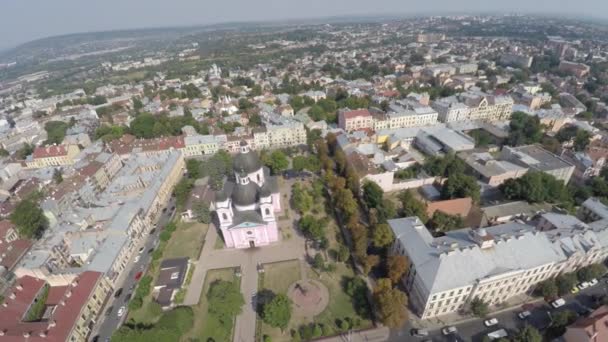 Szent Szellem katedrális itt: Chernivtsi, Ukrajna. drone videóinak — Stock videók