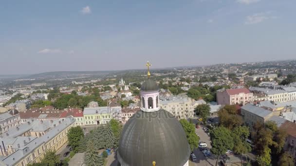 Собор Святого Духа в Черновцах, Украина. видео беспилотника — стоковое видео