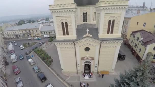 Kościół pod wezwaniem św w Czerniowcach — Wideo stockowe