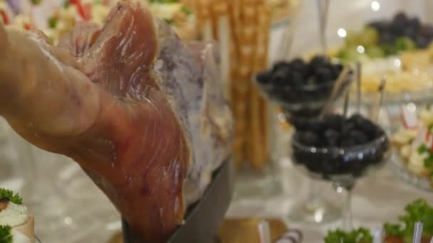 Buffet, tafel, voeding, feestzaal, fruit, vlees — Stockvideo