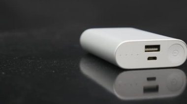 Güç banka cep telefonu için bağlanma