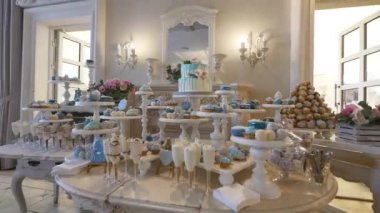 Şeker çubuğu düğün, şeker büfesi, bir düğünde lezzetli çikolata