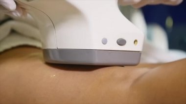 Donanım şekil düzeltme. Makine kozmetik. Kadın vakum-silindir masaj yordam. Anti-Selülit programı Sağlık ve zayıflama için. Yakın çekim cihazları sorun alanı masajlar