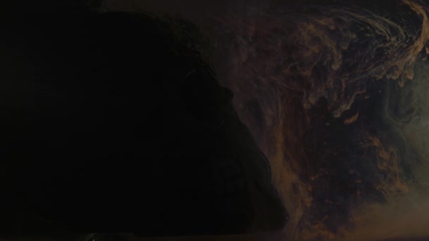 Inchiostro colorato in acqua con teschio su sfondo nero — Video Stock
