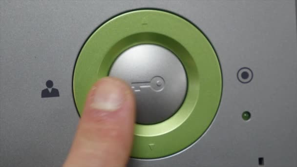 Open a door using the electric lock device. Suitable for illustrating the entrance or exit of a person to a protected buiding. — Stock Video