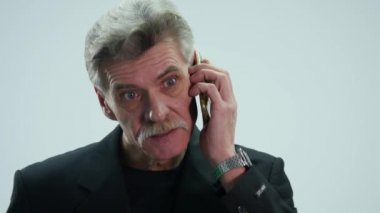 Komuta sizde cep telefonu konuşma