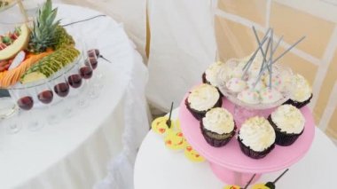 Çikolata. Şekerli masa, şeker, tatlı.