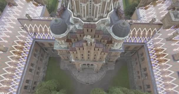 Yuriy Fedkovych Chernivtsi Università Nazionale. Chernovtsi, Europa. vista drone — Video Stock